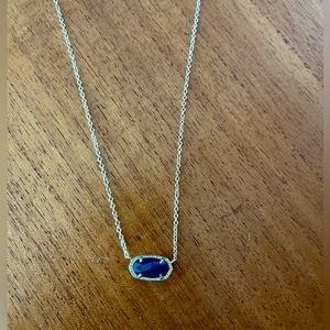 Kendra Scott Elisa Gold Pendant necklace. Navy blue stone.